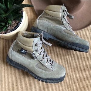 Vintage Asolo Scarpa green hiking winter boots